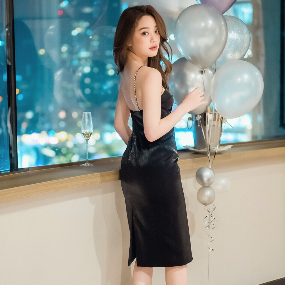 Lism D-075 Chain Elegance Midi Dress ชุดเดรสซาติน