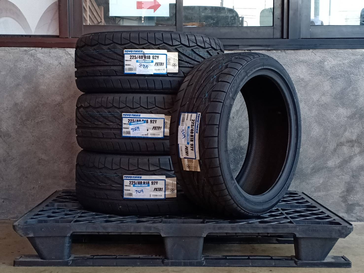 TOYO PXTR1 225/40R18 92Y JAPAN