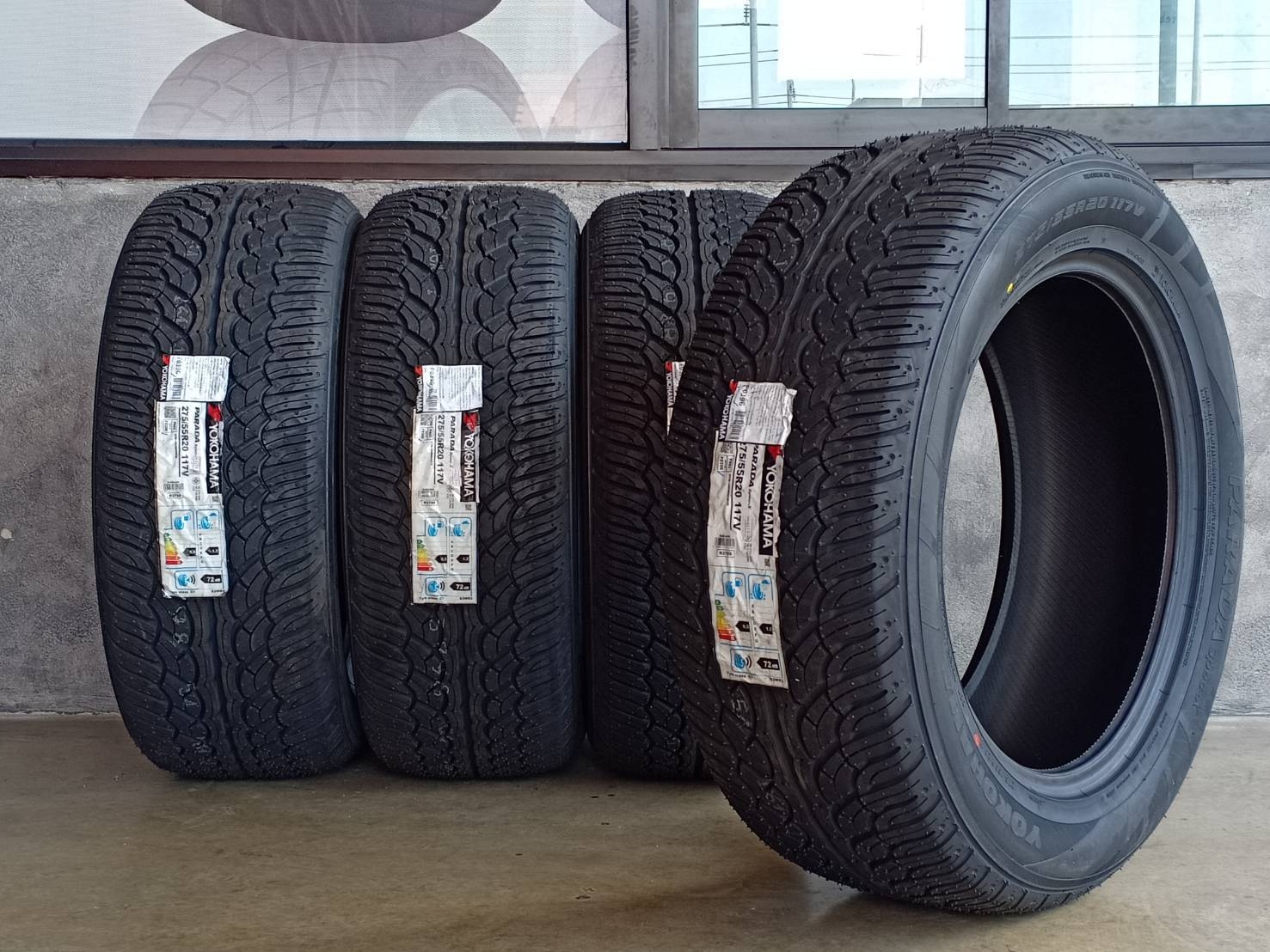 YOKOHAMA 275/55R20 PARADA PA02 117V MADE IN JAPAN