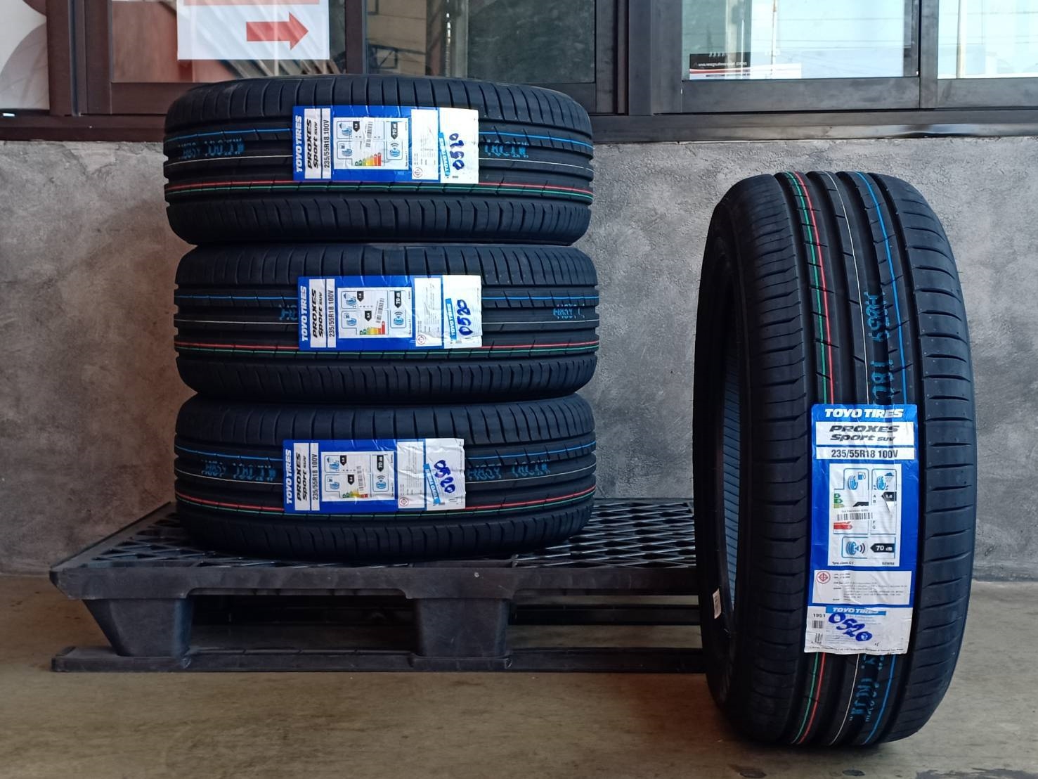 TOYO 235/55R18 PROXES SPORT SUV 100V MADE IN JAPAN