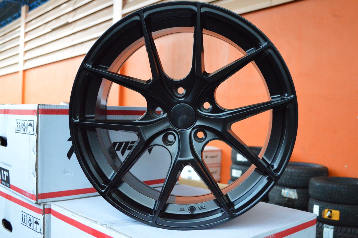 Model:HRE SSW 308 Size:18x8.0-9.0 inch Offset:+35 +38 pcd:5x105 Center Bore:72.6 mm Color:BK/MATT