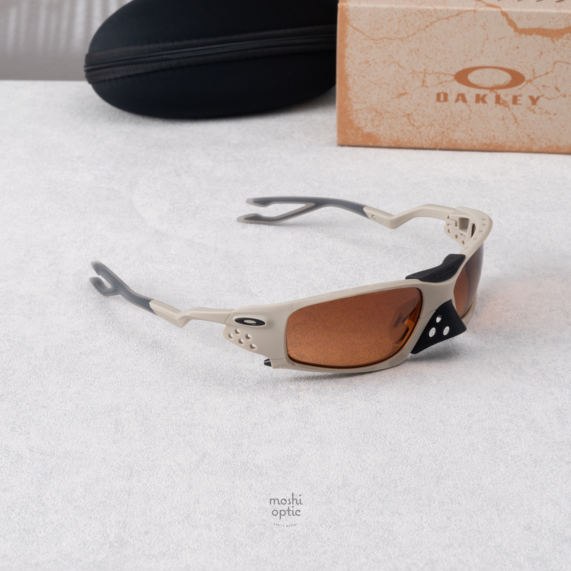 OAKLEY Plantaris sq OO9529-03 Matte sand Prizm bronze gradient