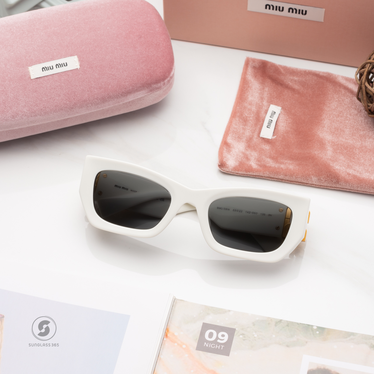 แว่นกันแดด Miu Miu Glimpse MU09WS 1425S0