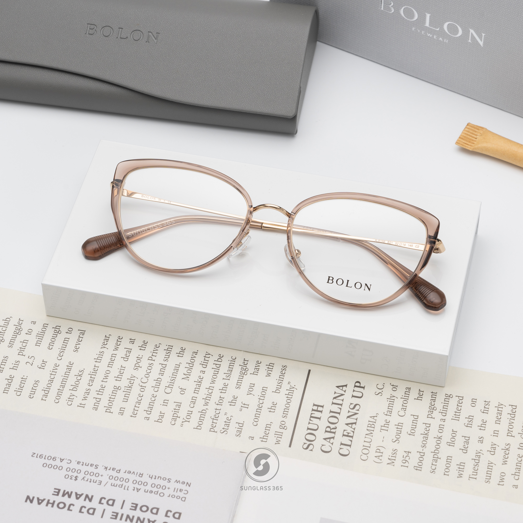 แว่นสายตา BOLON รุ่น Prague BJ6156 B21 Transparent Brown / Gold