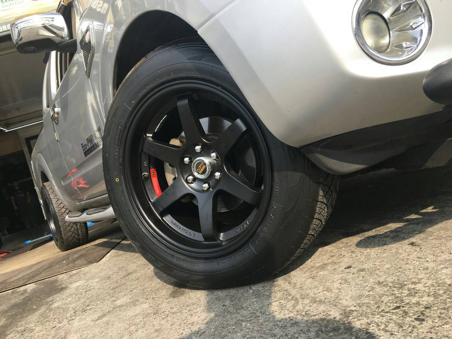 TE37 ขอบ18 ใส่ นาวาร่า ราคาถูก