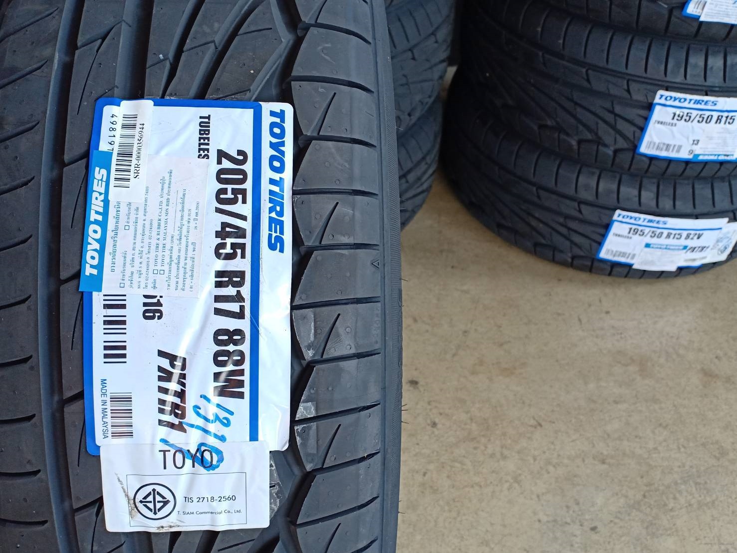 TOYO TR1 205/45-17 ปี19 ลดราคา