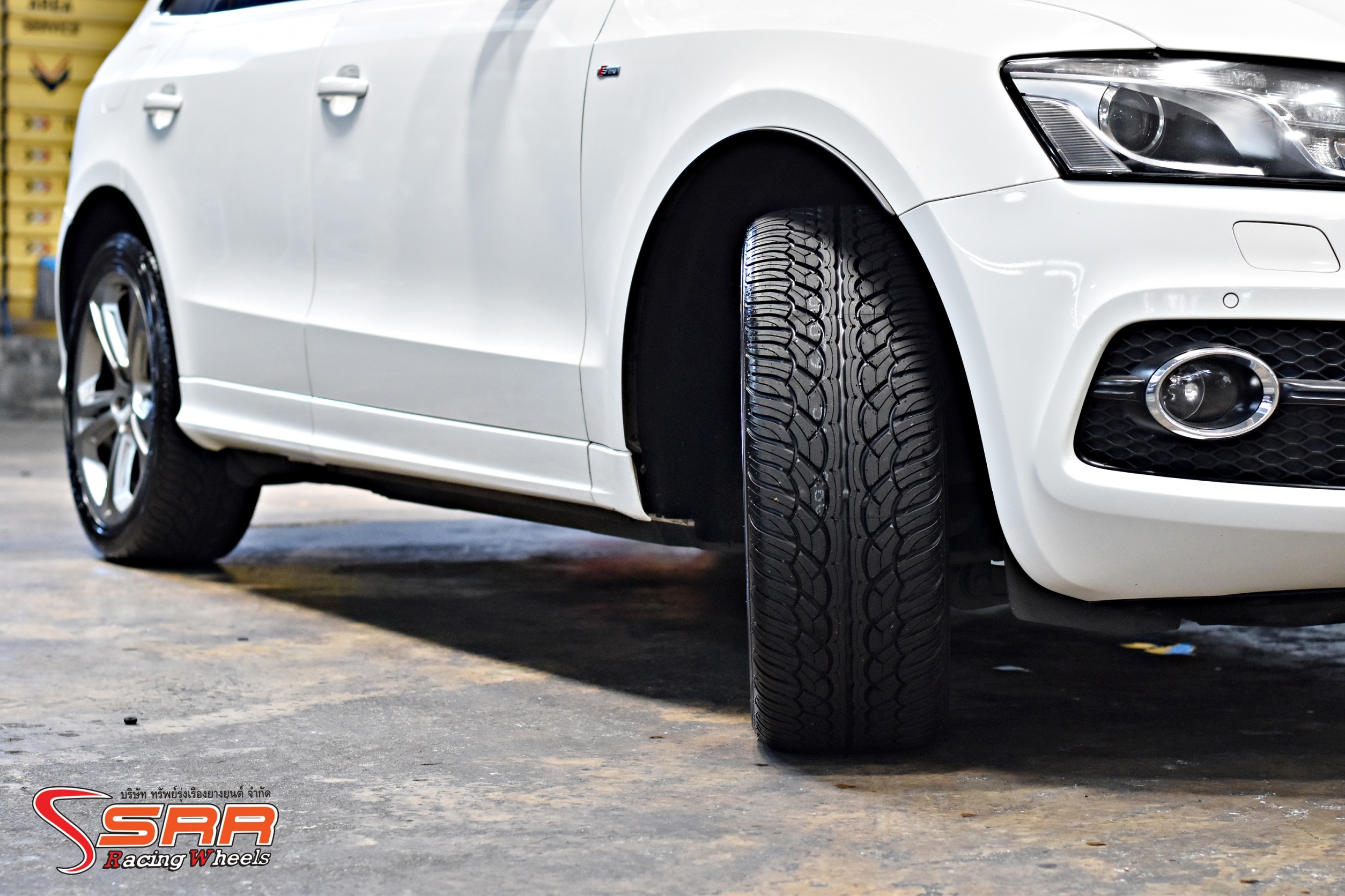 YOKOHAMA PARADA 255/45R20