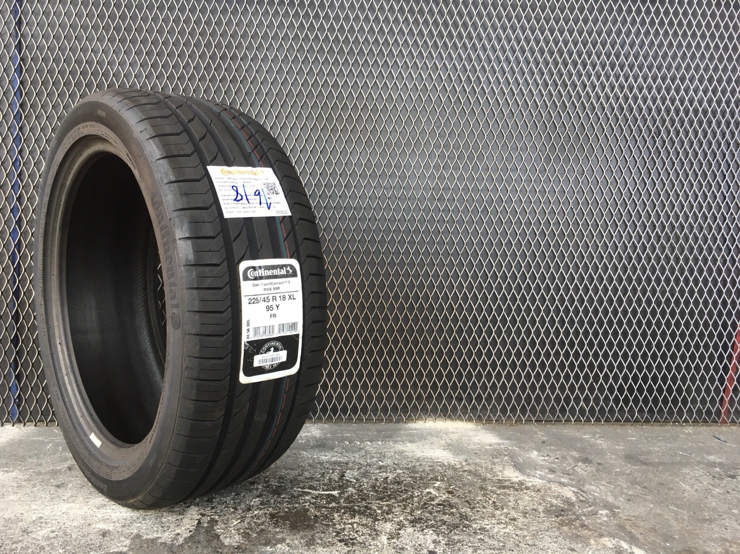 CONTINENTAL CSC5 SSR 225/45-18 ราคาพิเศษ