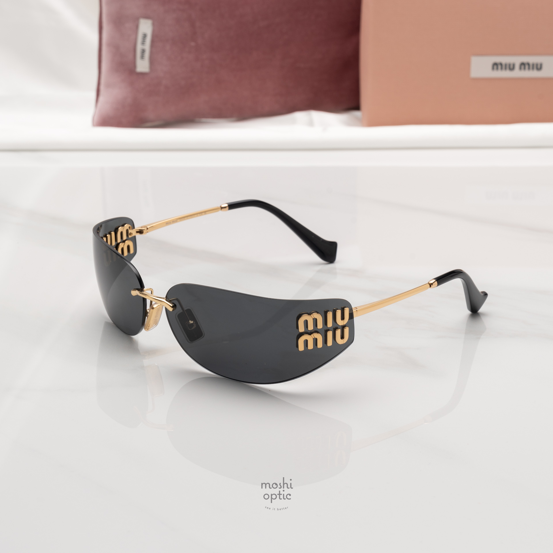 แว่นกันแดด Miu Miu MUA51S 5AK5S0 สำเนา