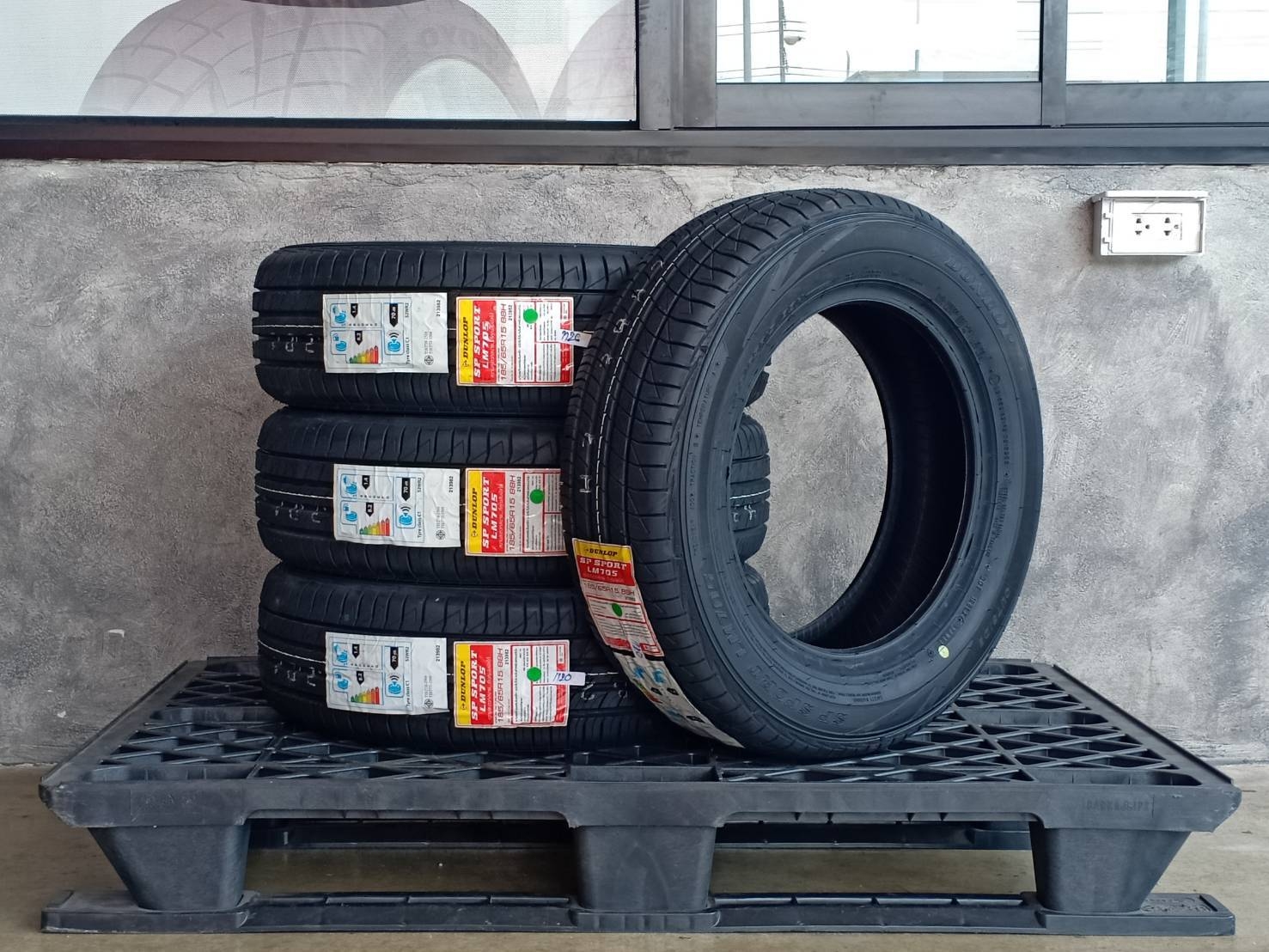 DUNLOP 185/65R15 SP SPORT LM705 88H MADE IN THAILAND