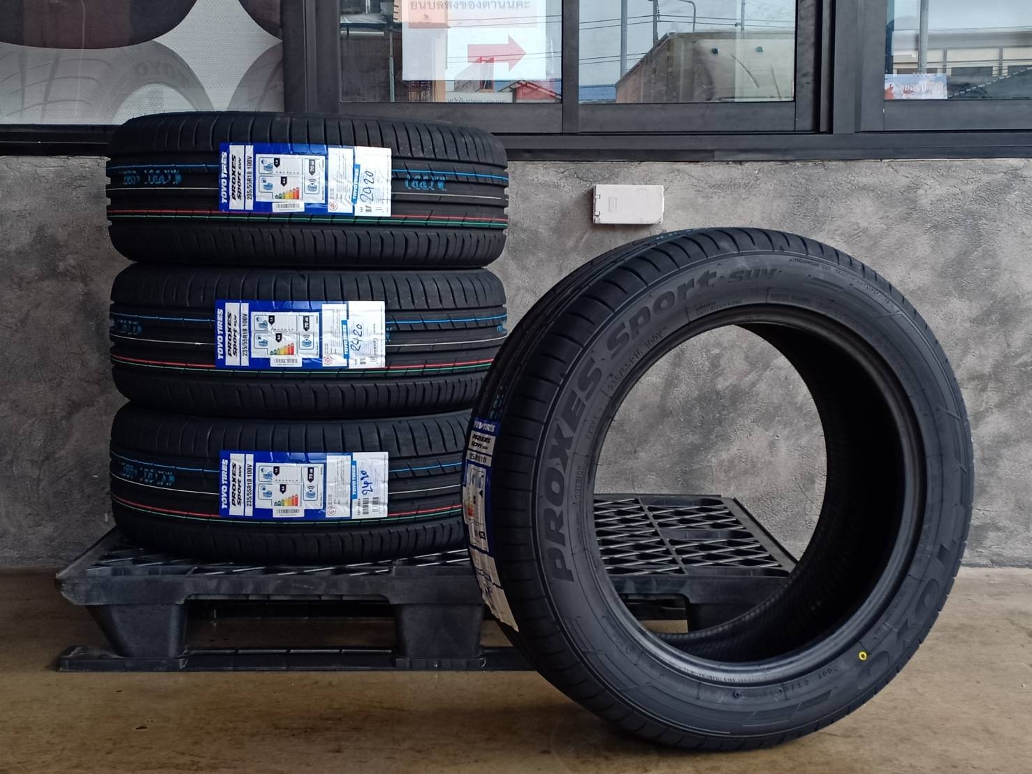 TOYO 235/55R18 PROXES SPORT SUV 100V MADE IN JAPAN