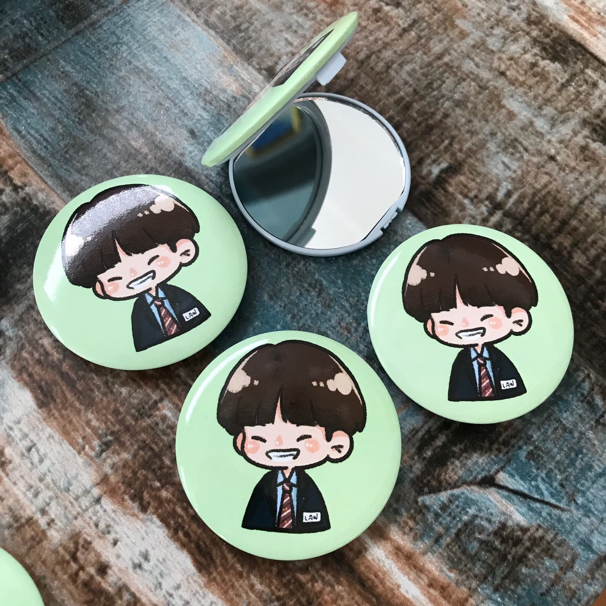 ตลับกระจก รับทําตลับกระจก พิมพ์ลายโลโก้