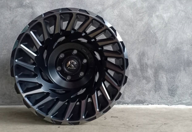 ล้อแท้ FUEL KMC ขอบ20 ราคาเริ่มต้นวงละ 11500-17500 บาท