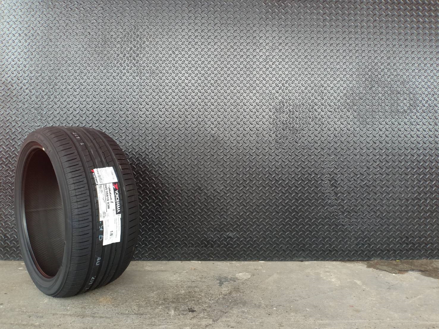 ยางญี่ปุ่นมาใหม่ YOKOHAMA BLUEARTH-A AE50 245/35-19