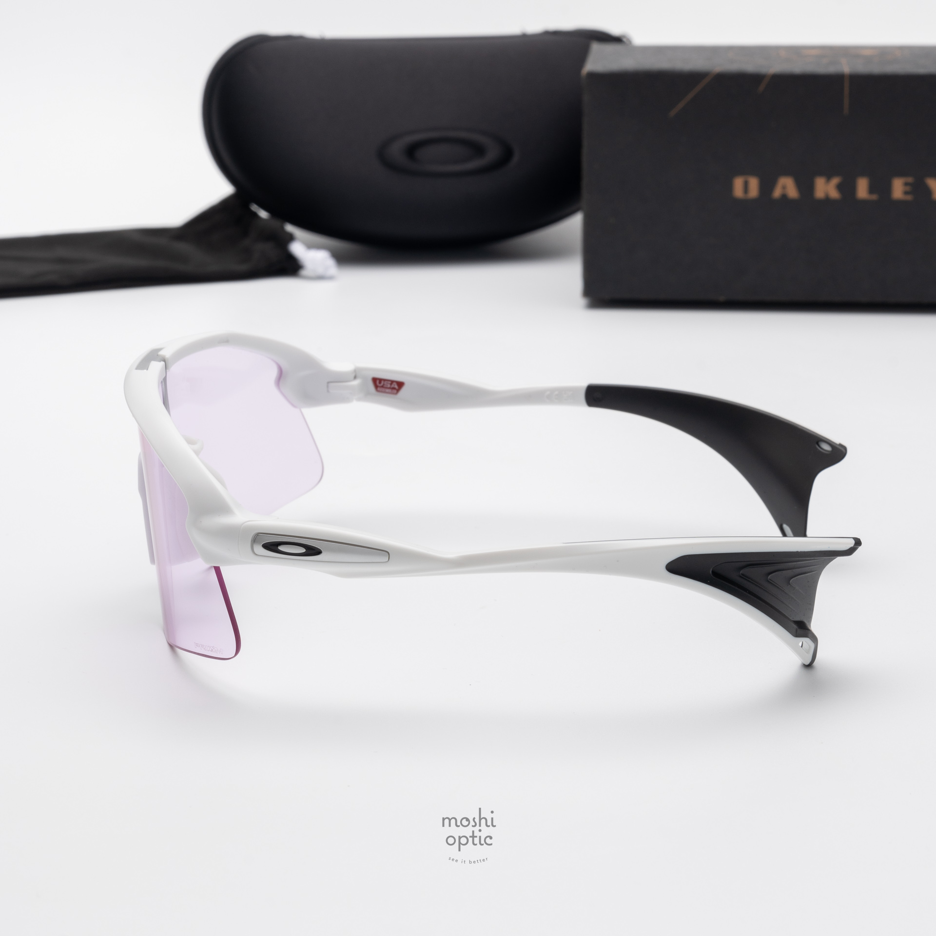 OAKLEY STUNT DEVIL OO9517-07 Matte White Prizm Low Light
