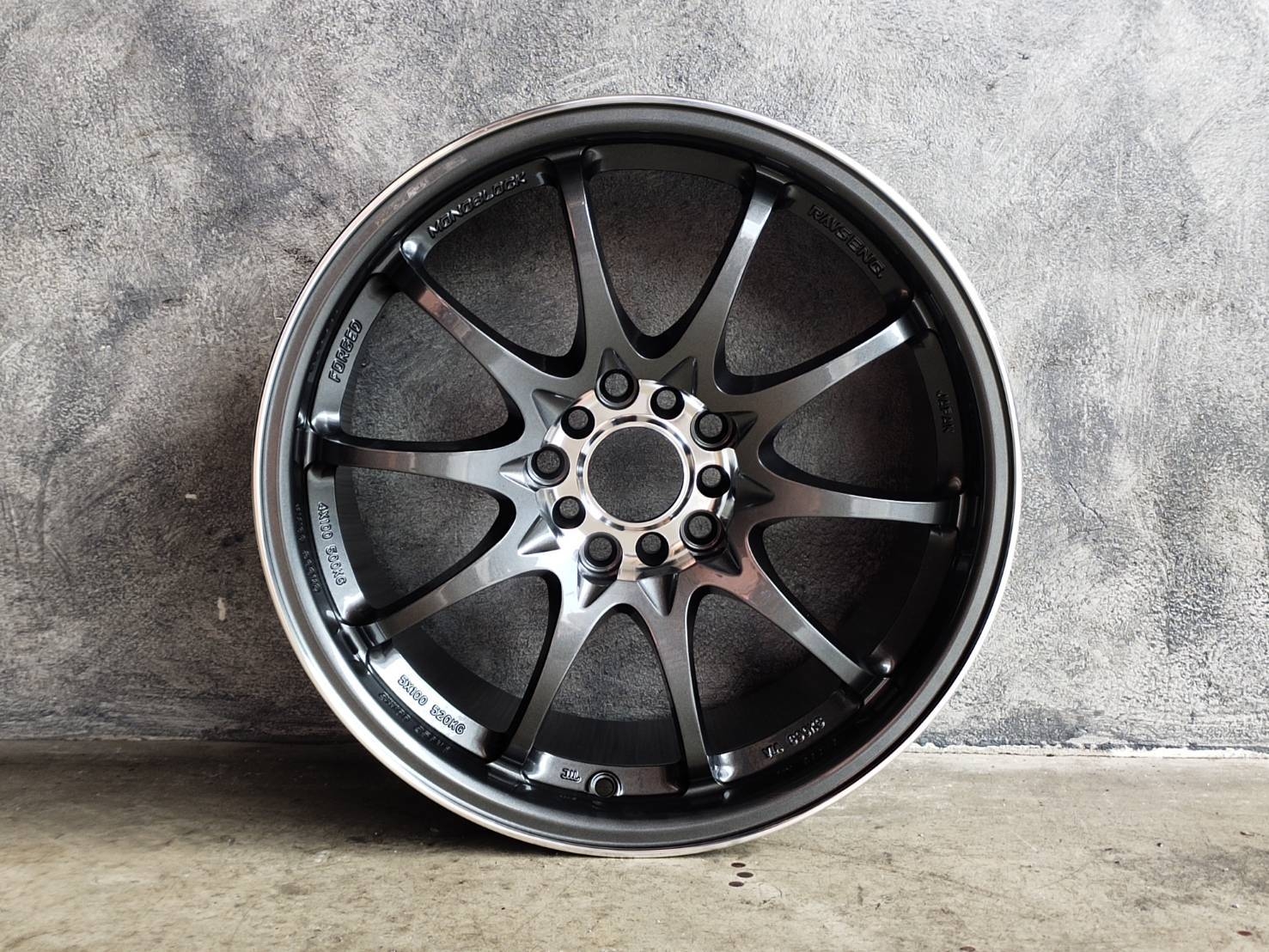 TKRC28 17X8.5 10X100-114.3 +35 73.1 LCP/GUNMETALIC