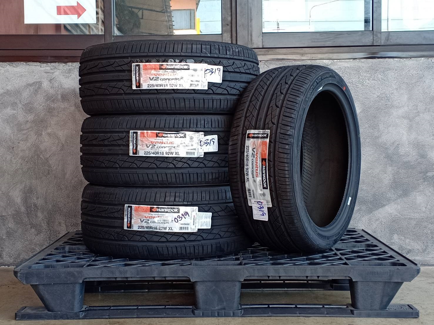 HANKOOK 225/40R18 VENTUS V2 CONCEPT2 92W XL MADE IN INDONESIA