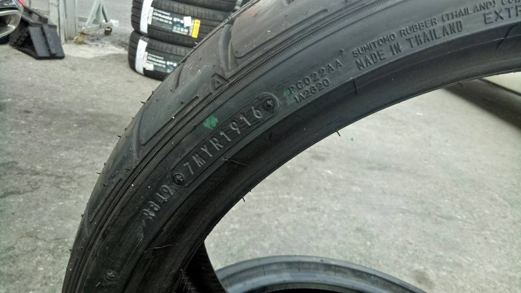 ยางใหม่ DUNLOP DZ102 265/30-19 ใหม่ ค้างปี ราคาพิเศษ