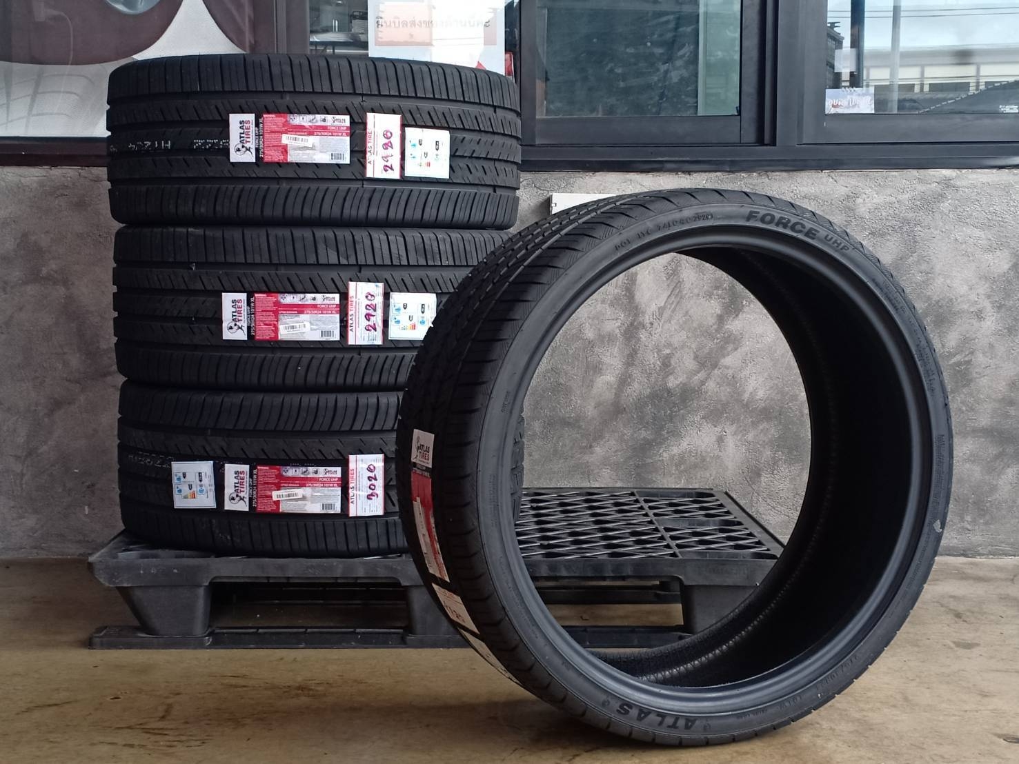 ATLAS FORCE UHP 275/30R24 ปี20 ราคาถูก
