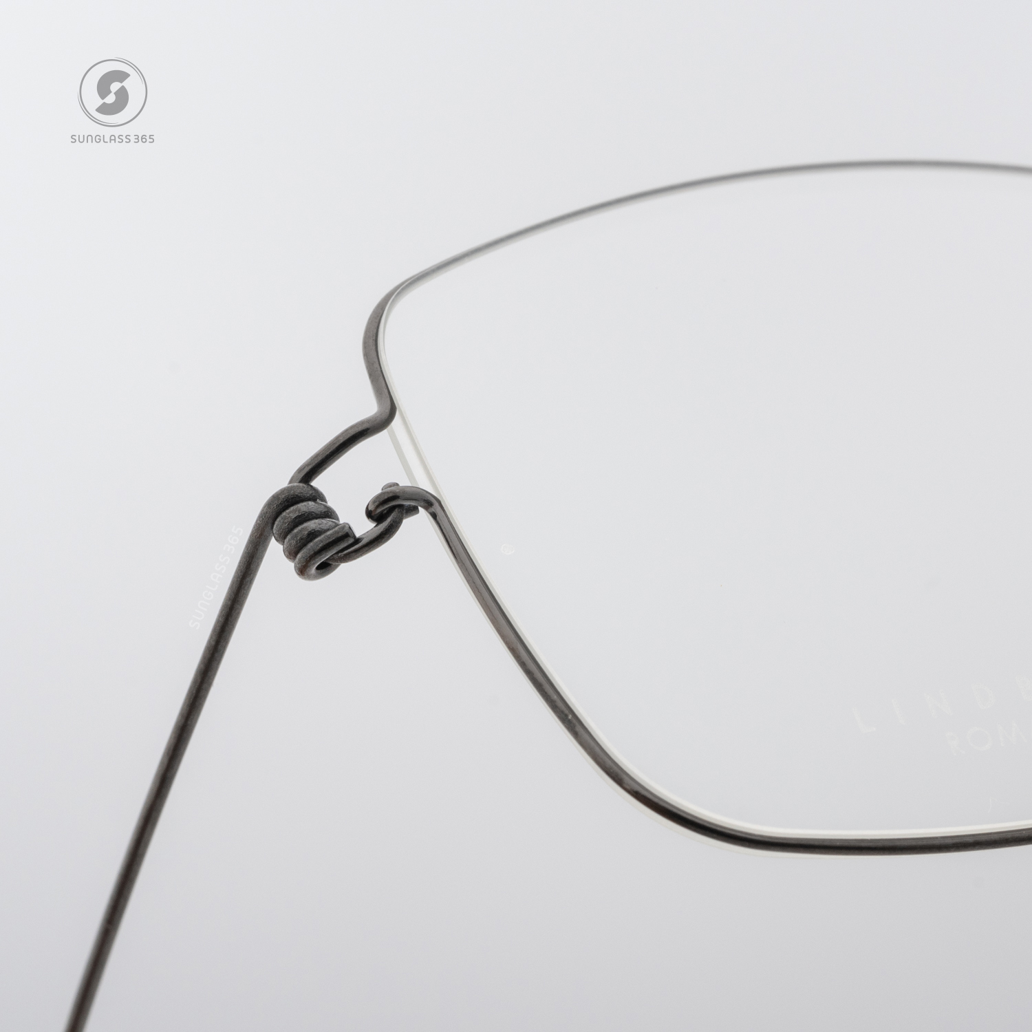 แว่นสายตา Lindberg Air Titanium Rim 027 14B9T ROMAN PU9