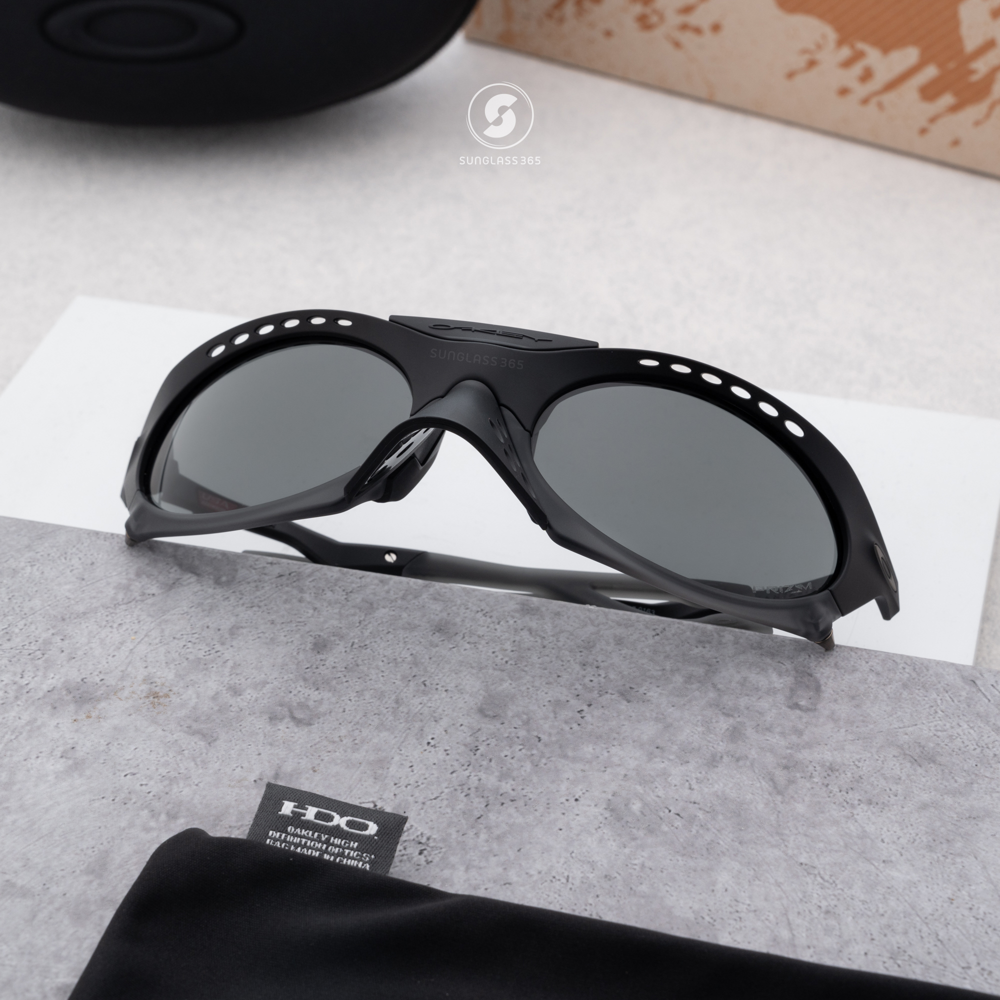 OAKLEY Plantaris OO9437-01 Matte Black Prizm Grey