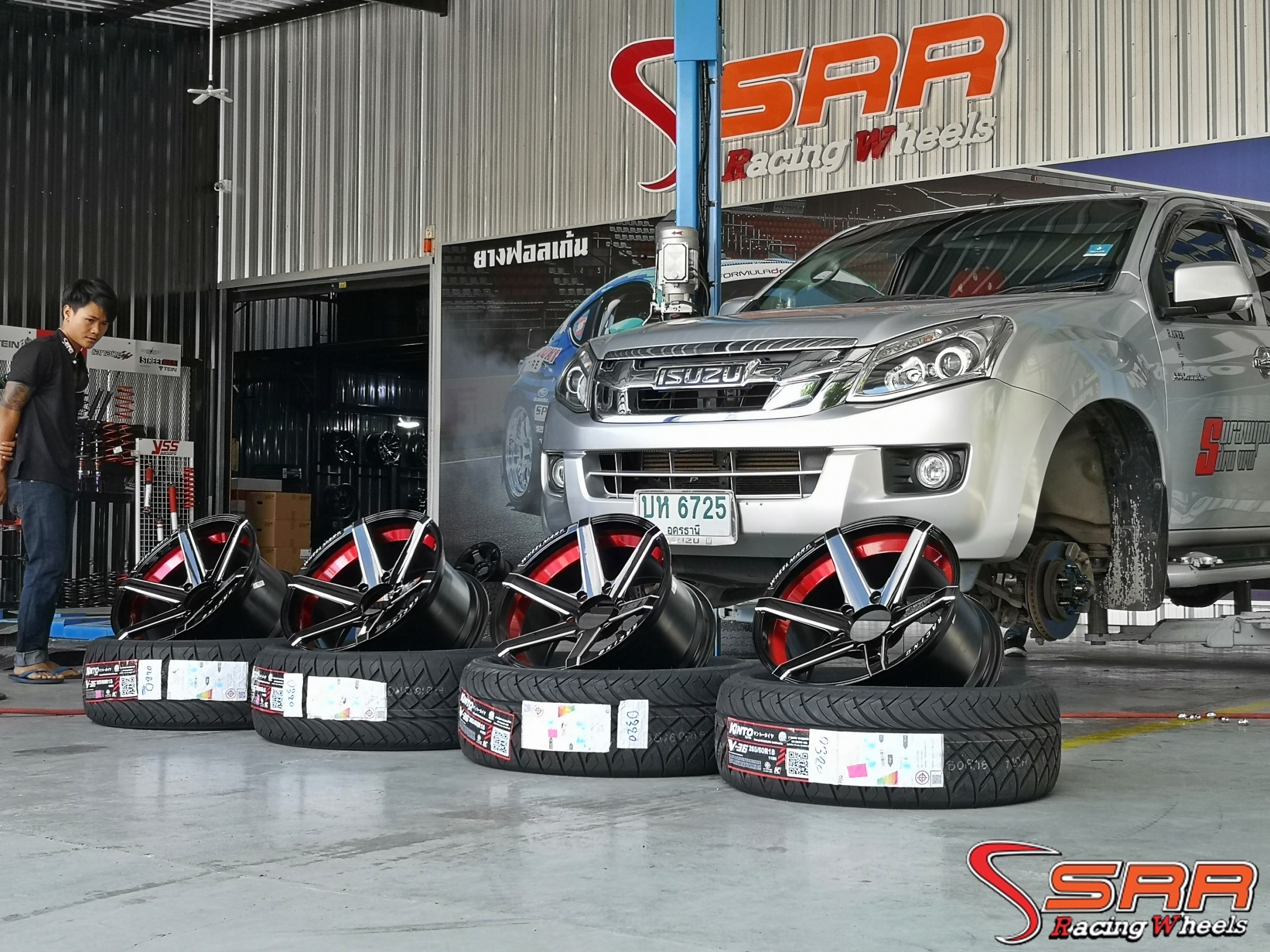 ล้อแม็กซ์ แฟชั่น ! สวยเท่ VIP STW777-II ขอบ18 กว้าง9.5 6x139.7 offset+25