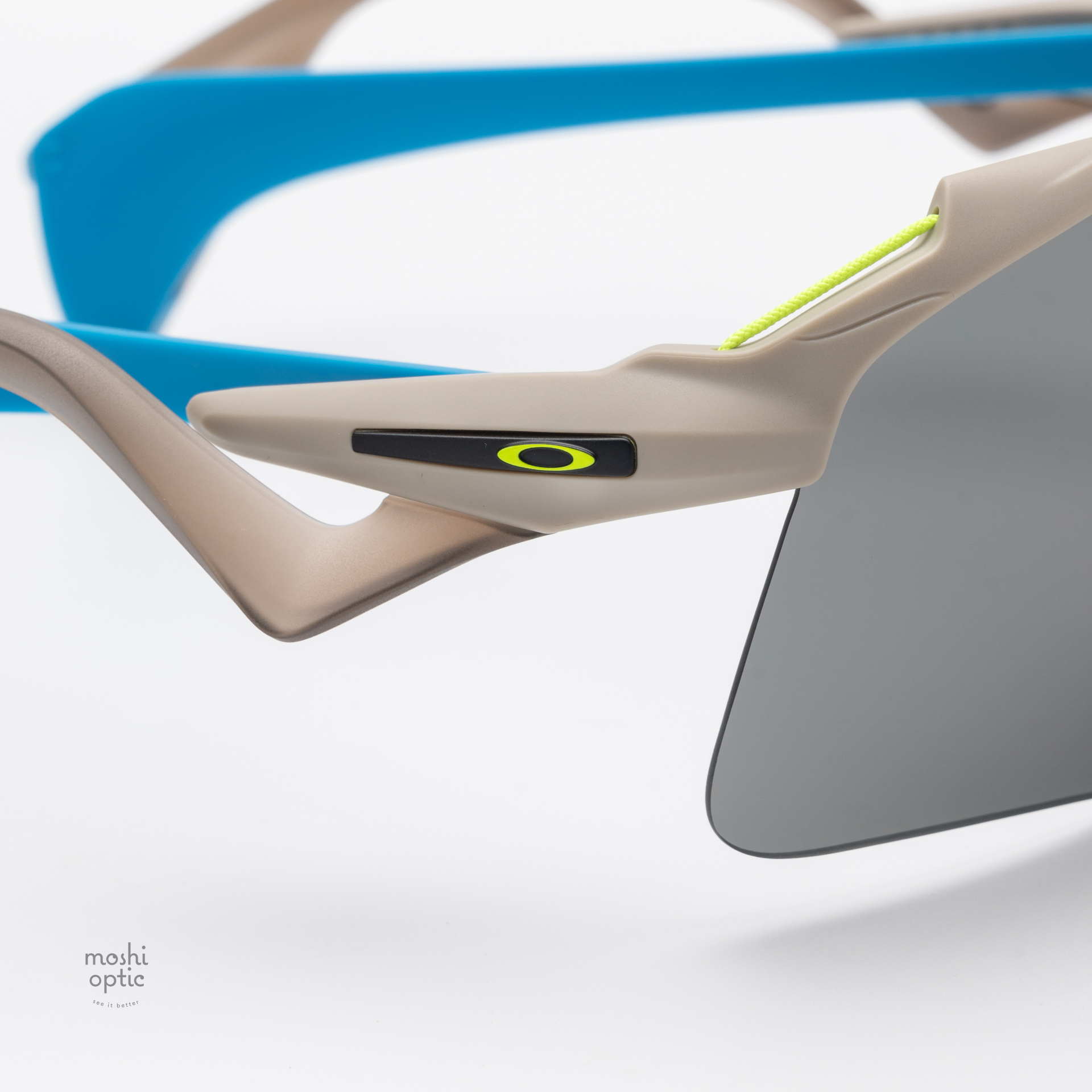 OAKLEY STUNT WING OO9519-03 Matte Sand Prizm Black