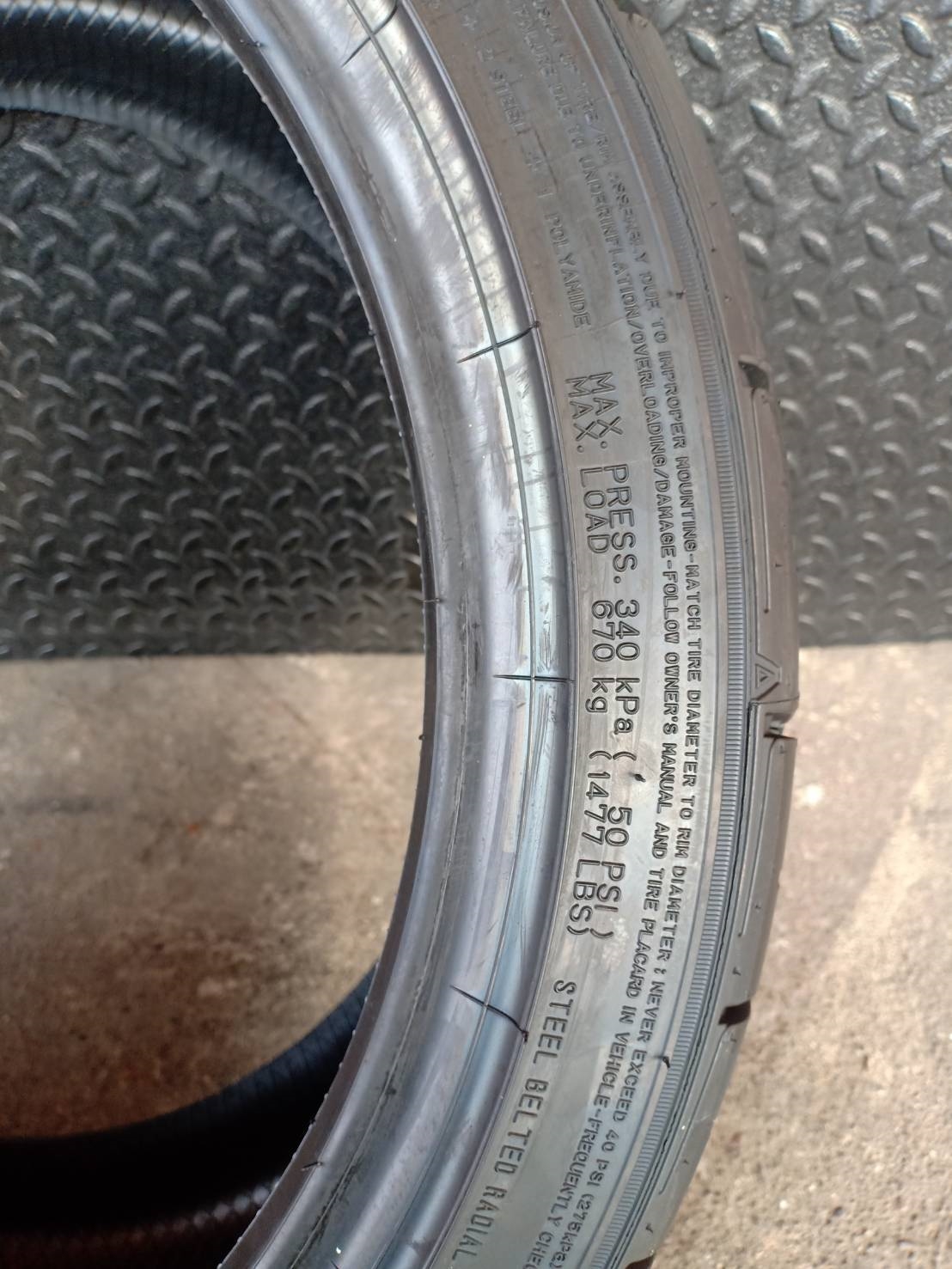 ยางใหม่ DUNLOP DZ102 255/35-18 ราคาพิเศษ