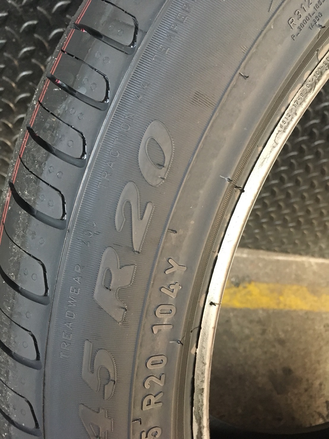 PIRELLI SCORPION VERDE 265-45-20 ยางใหม่ ราคาพิเศษ