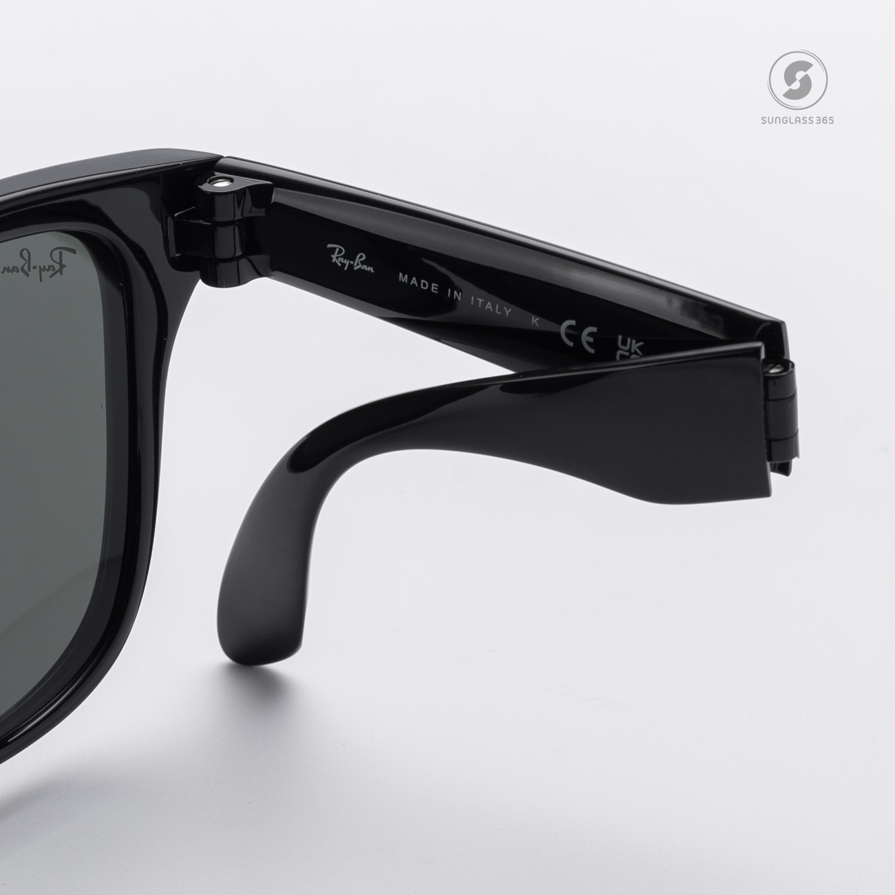 Ray Ban Folding Wayfarer RB4105 601 Crystal Green