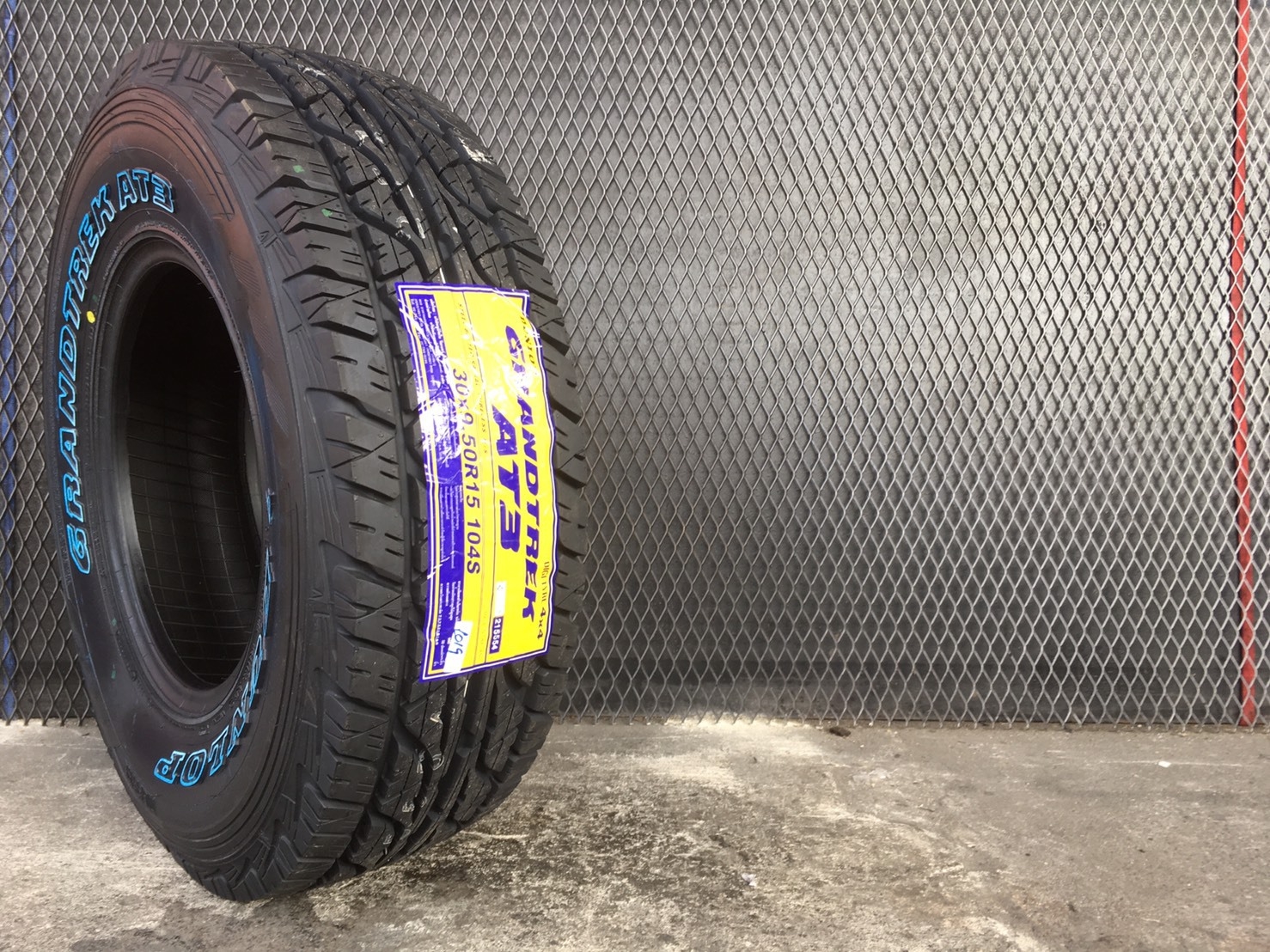 DUNLOP AT3 30X9.5R15 ปี19 ราคาพิเศษ