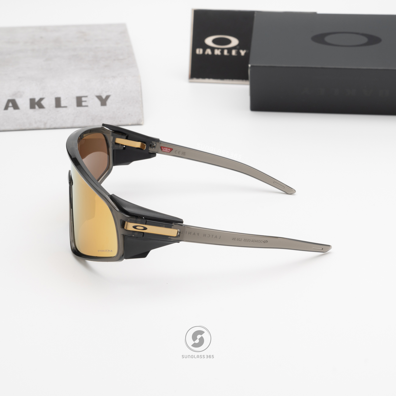 OAKLEY LATCH PANEL OO9404-05 Grey Smoke Prizm 24K
