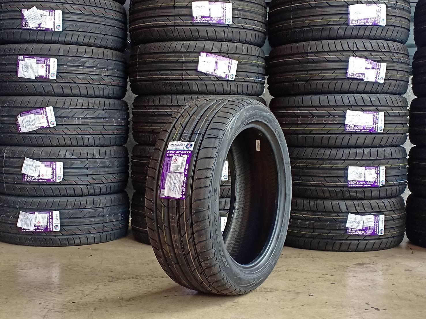 ACHILLES ATR Z 235/45-18 ปี19 มาใหม่ ราคาถูกกว่าเดิม