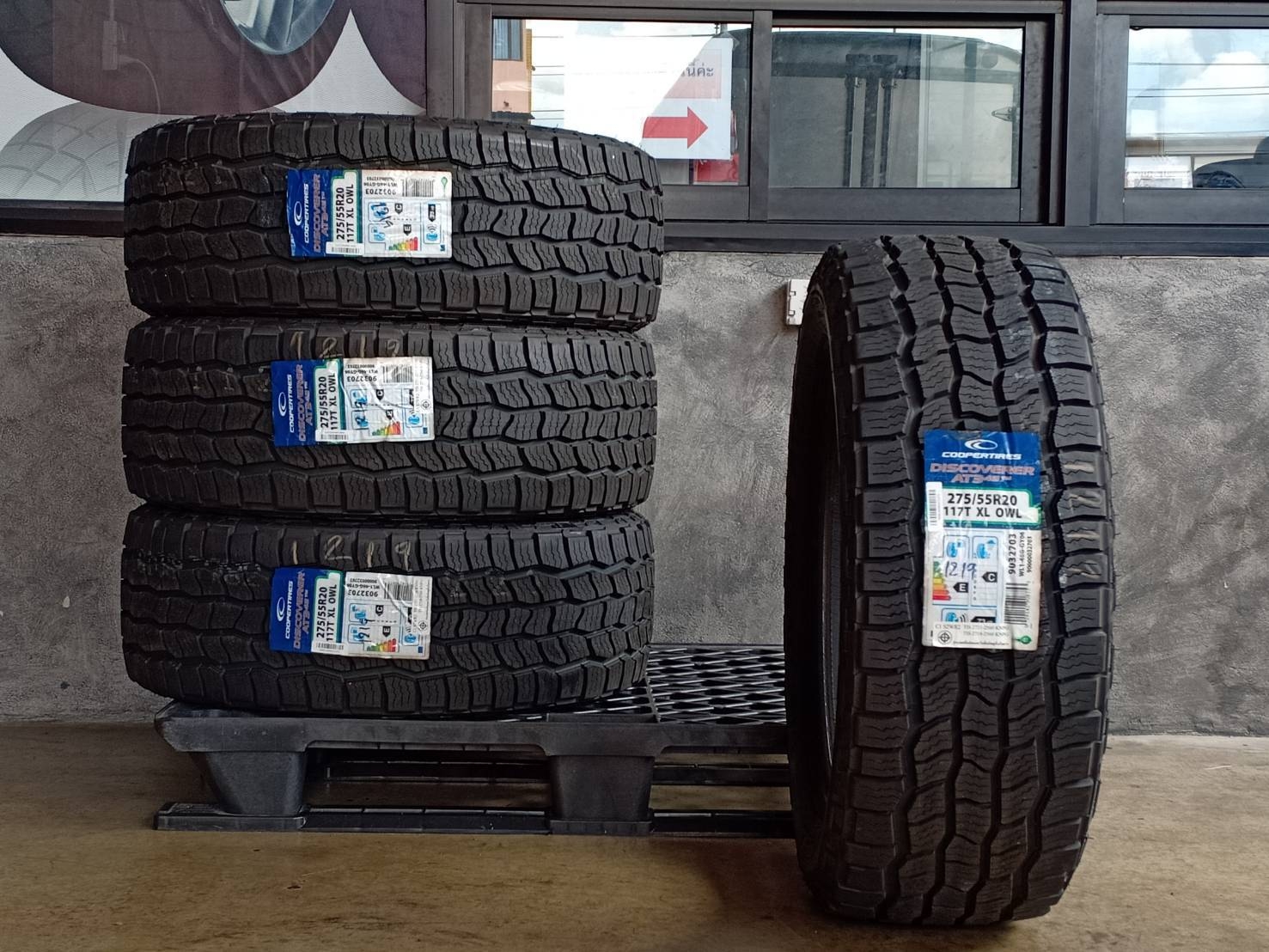 COOPER 275/55R20 DISCOVERER AT3 4S 117T XL (ตัวหนังสือขาว) MADE IN U.S.A.