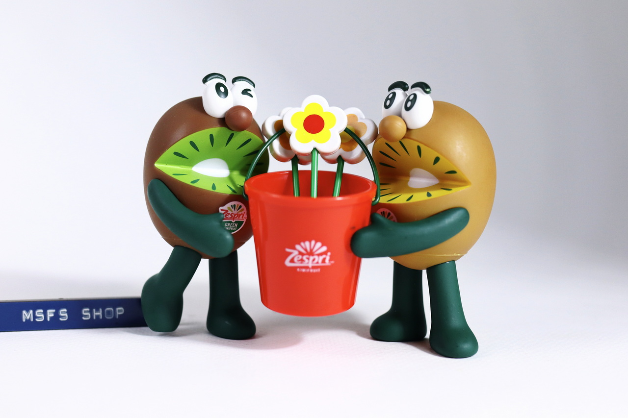 [Vintage] Zespri Kiwi Fruit Figure ชุดตุ๊กตากีวี่เขียว กีวี่ทองถือถังน้ำ