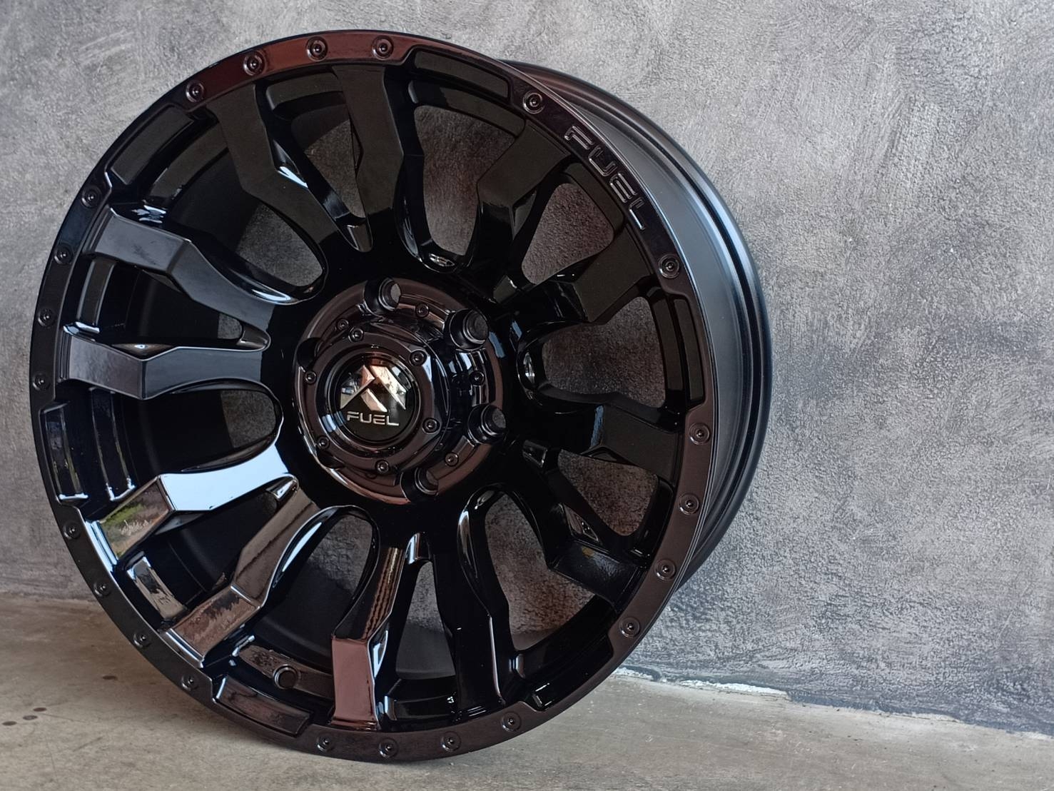 ล้อแท้มาใหม่ FUEL-BLITZ ขอบ18ซื้อล้อแถมยาง