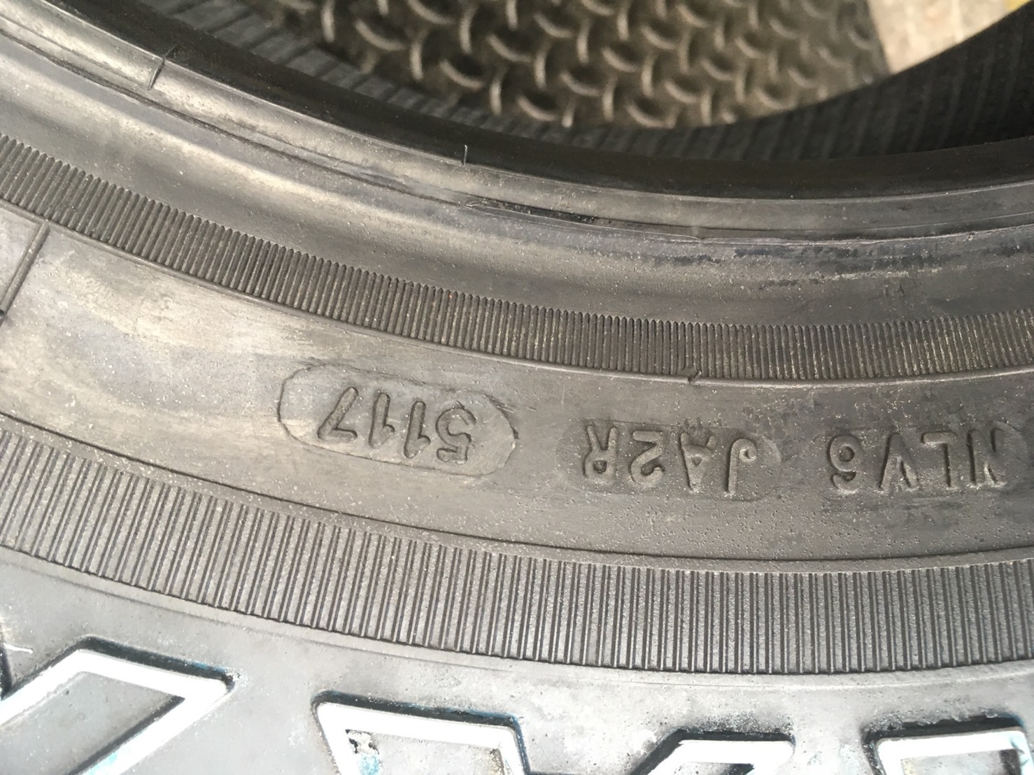 GOODYEAR WRANGLER AT/SA 265-75-16 เส้น 3500 ปกติ 4500 ปี17