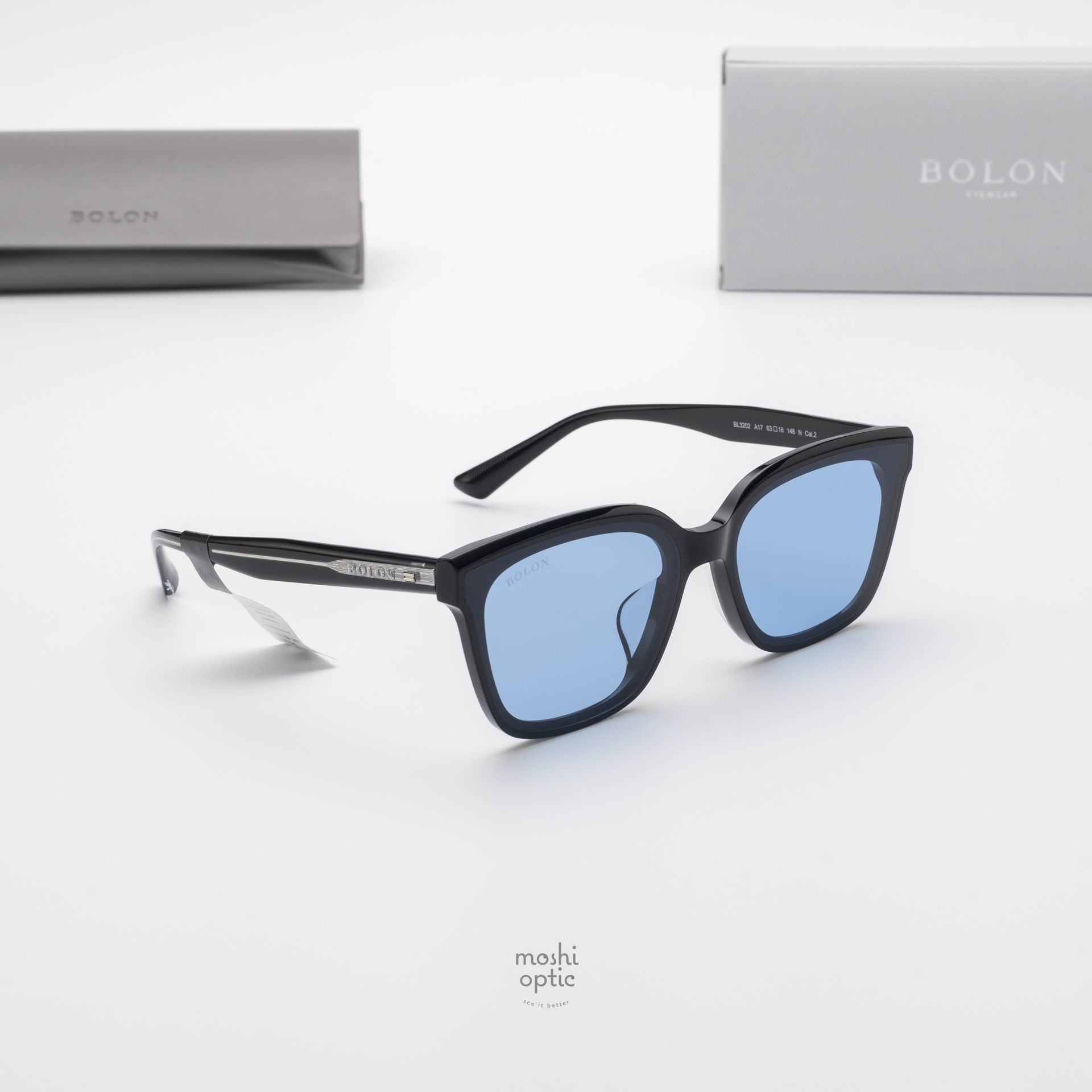 แว่นกันแดด BOLON รุ่น BL3202 Hallstatt A17 Shiny Black