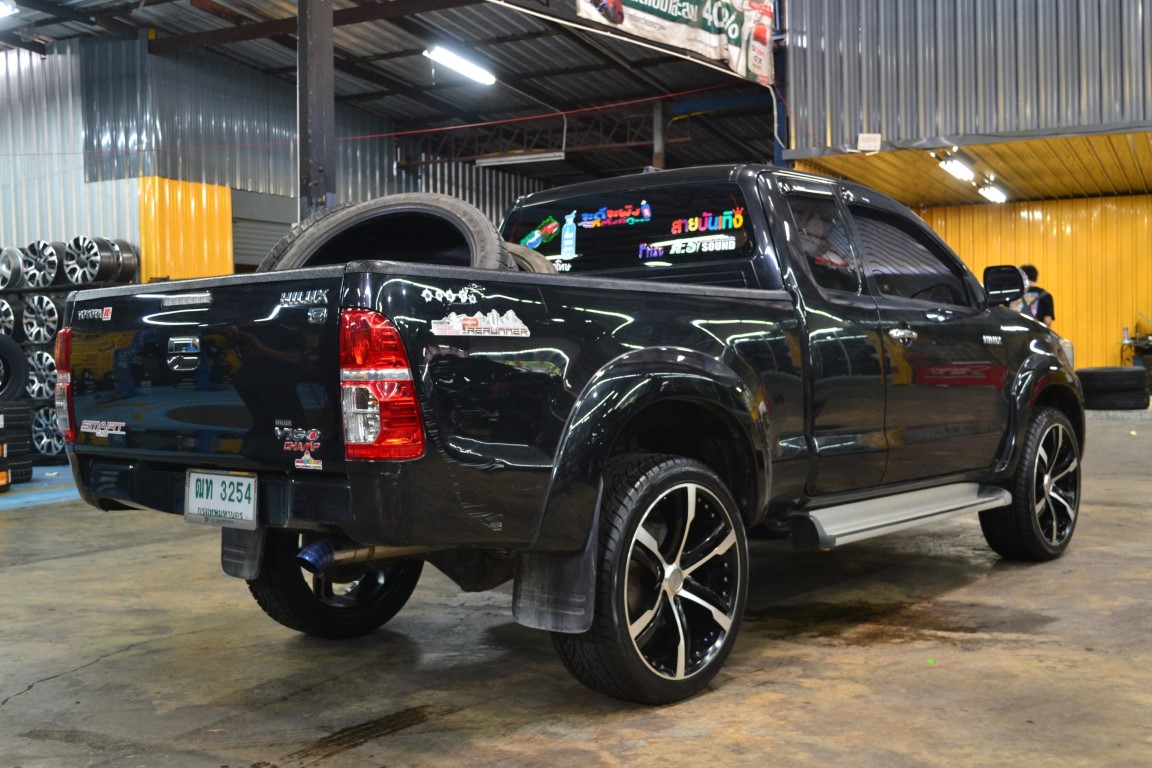 SUNNY 265/40-22 เส้น 3250 บาท ปกติ 4800 บาท ลด คุ้ม