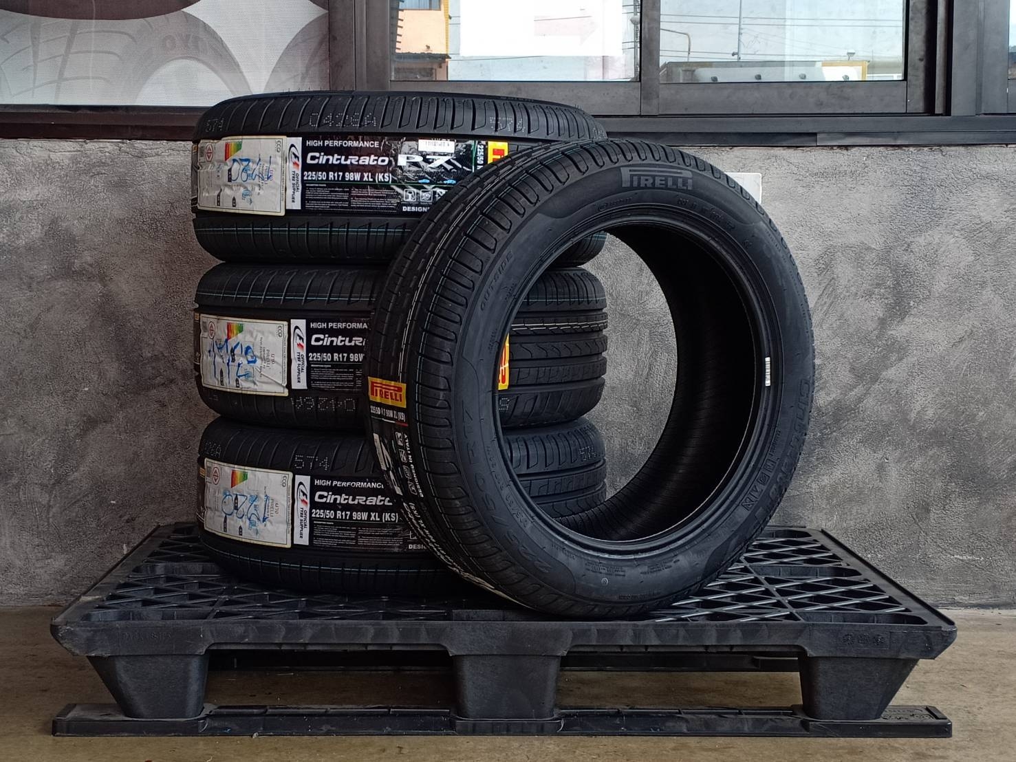 PIRELLI CINTURATO P7 (KS) 225/50R17 ปี20
