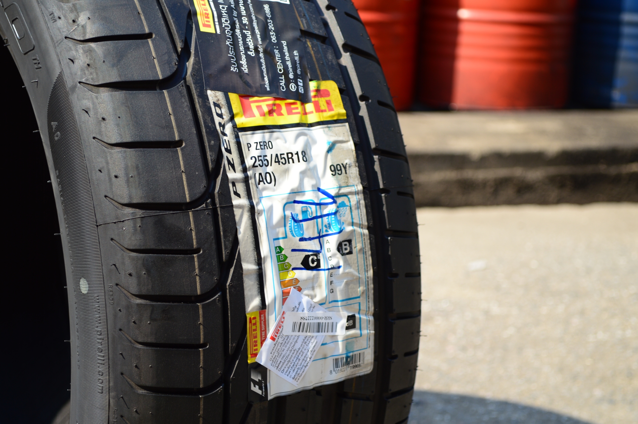 PIRELLI PZERO 255/45-18 เส้น 6800 บาท ปกติ 12500