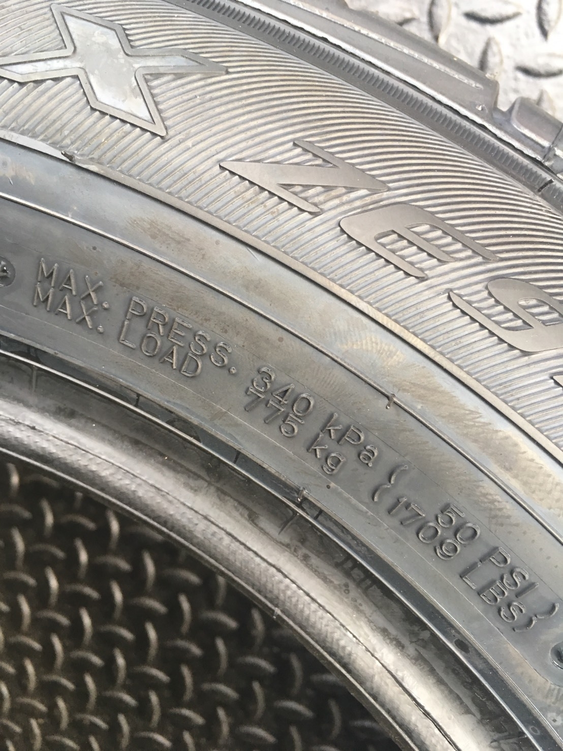 FALKEN ZE914 215/60R16 ซื้อ2แถม2 สินค้าเข้ามาใหม่ ปี18