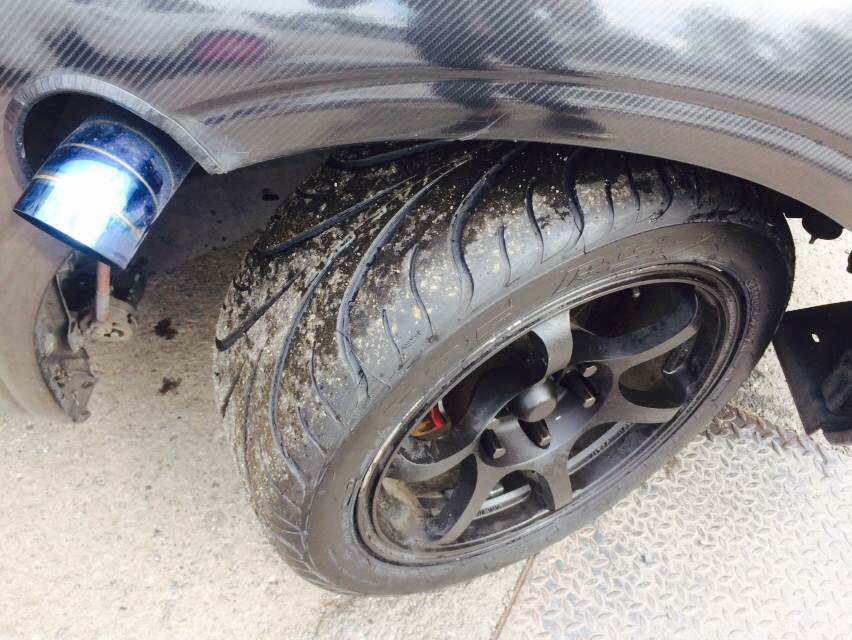 ยางใหม่ FEDRAL 595 RDR 255/40-17 เส้น 3000 บาท ปกติ 6500 บาท