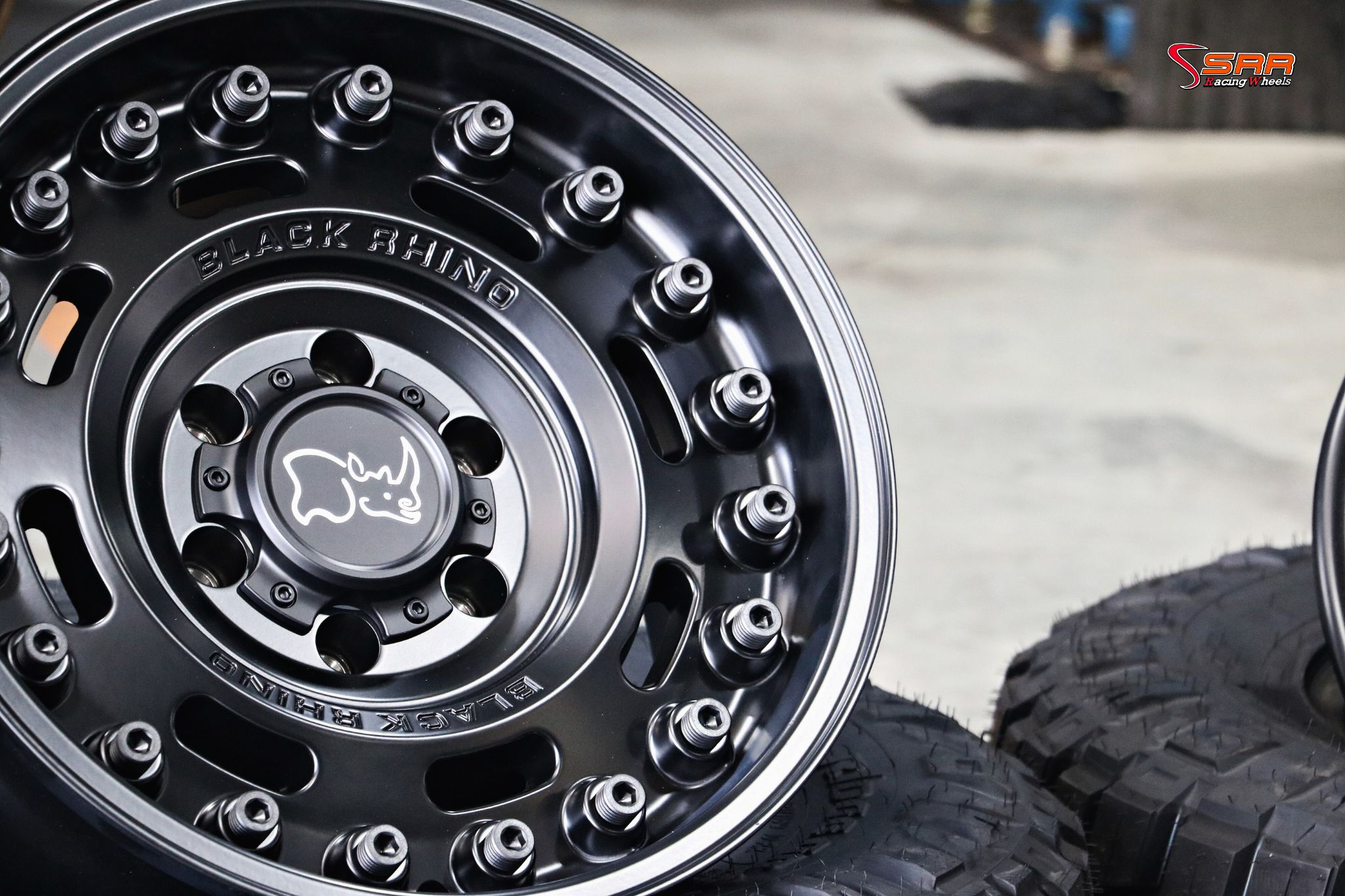 BLACK RHINO AXLE ขอบ17นิ้ว (6รู139.7)