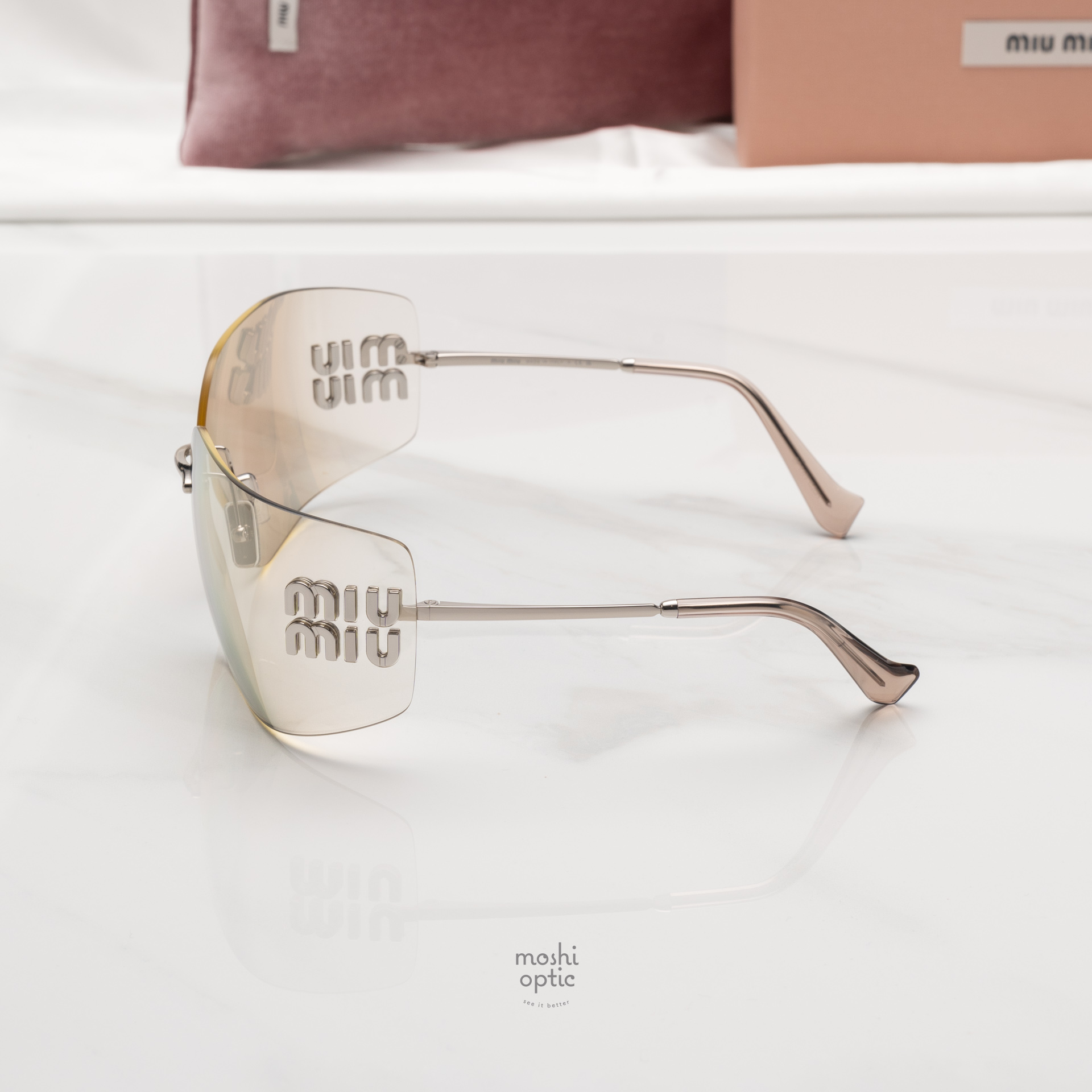 แว่นกันแดด Miu Miu MU54YS 1BC10F