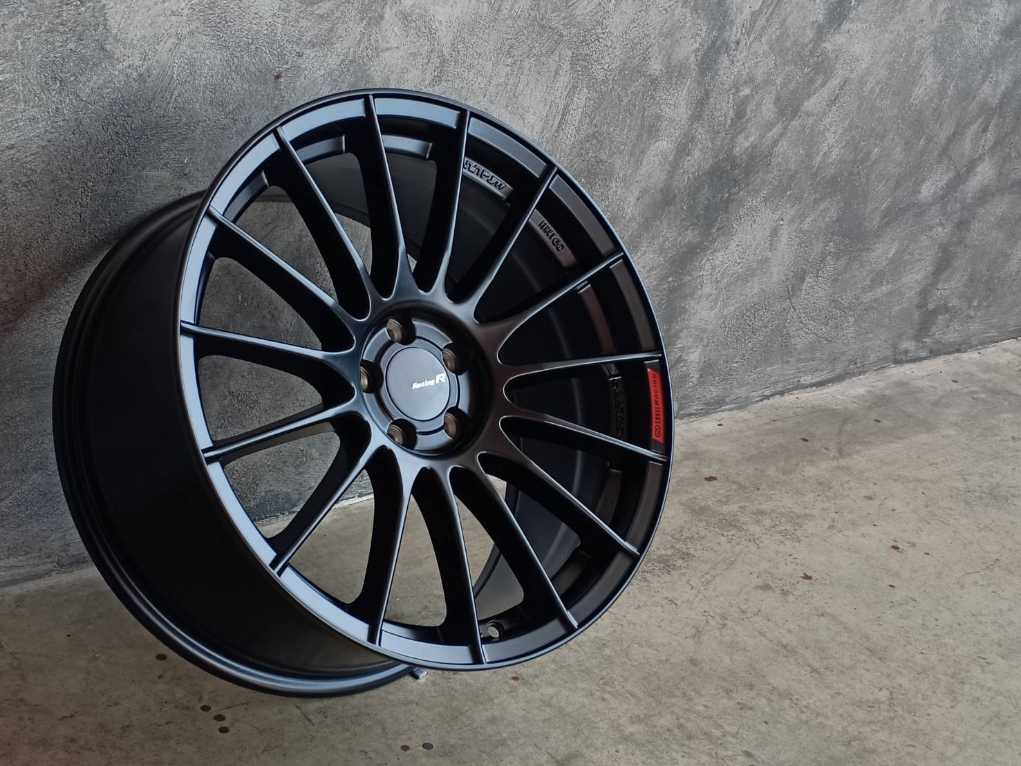 ล้อ RS05 ขอบ 18 X 8.5 5X100 38 73.1 สี MB