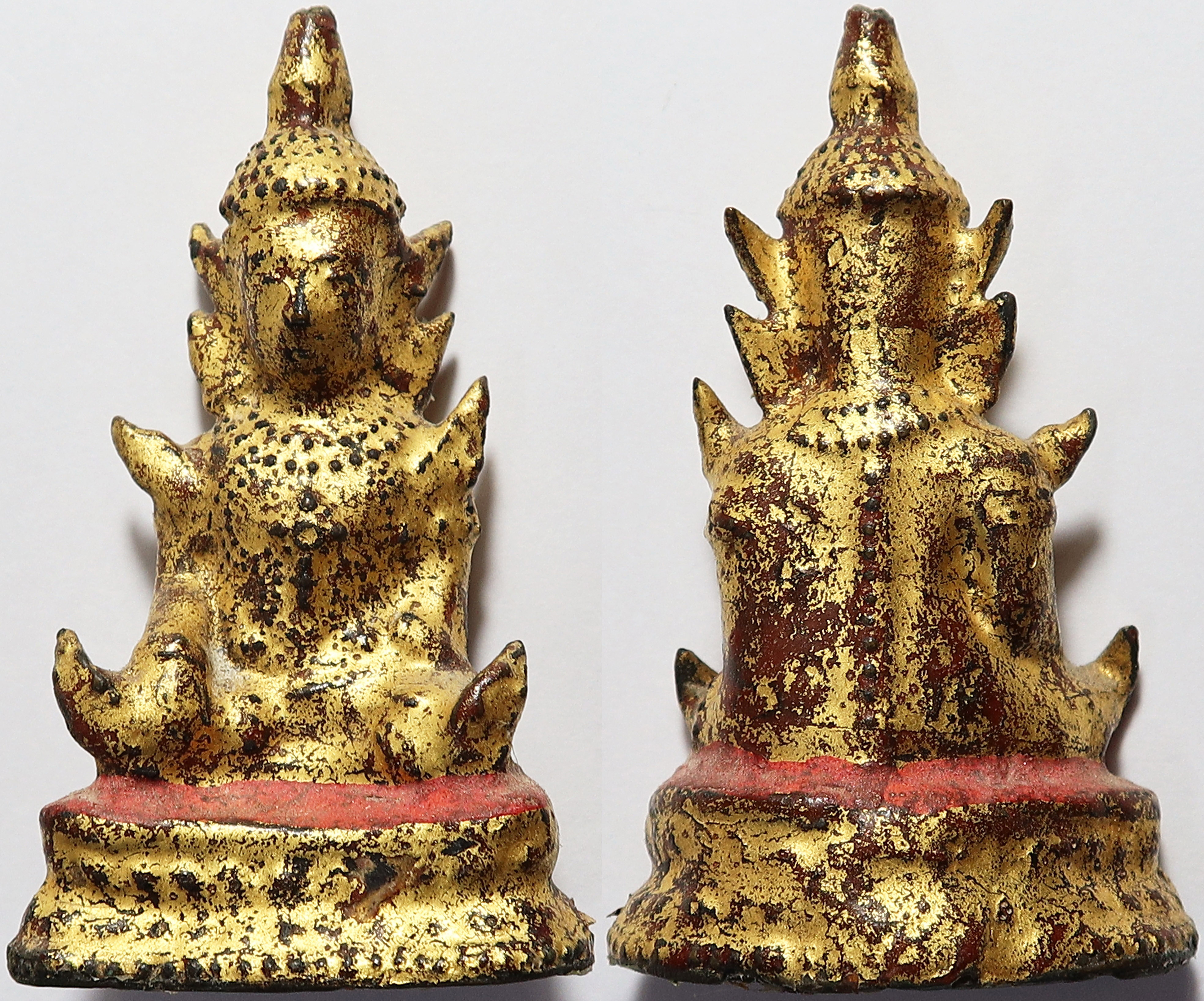 3664 พระบูชา สมัยรัตนโกสินทร์ เนื้อทองเหลือง อุดดินไทย ปิดทองแท้ หน้าตัก 1 นิ้ว ฐานกว้าง 3.5 ซ.ม. สูง 6 ซ.ม.