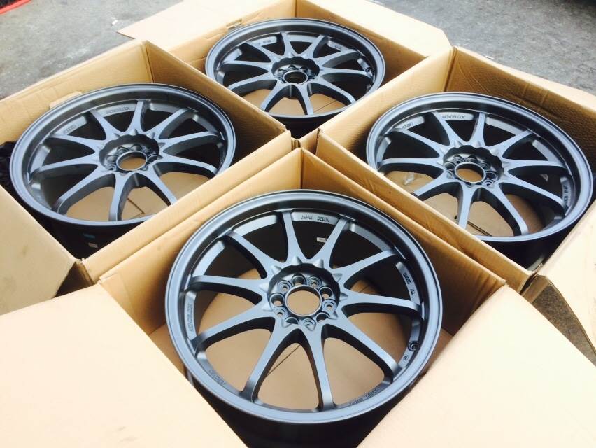 ล้อใหม่ CE28 ขอบ18 ชุด 9800 บาท ปกติ24000