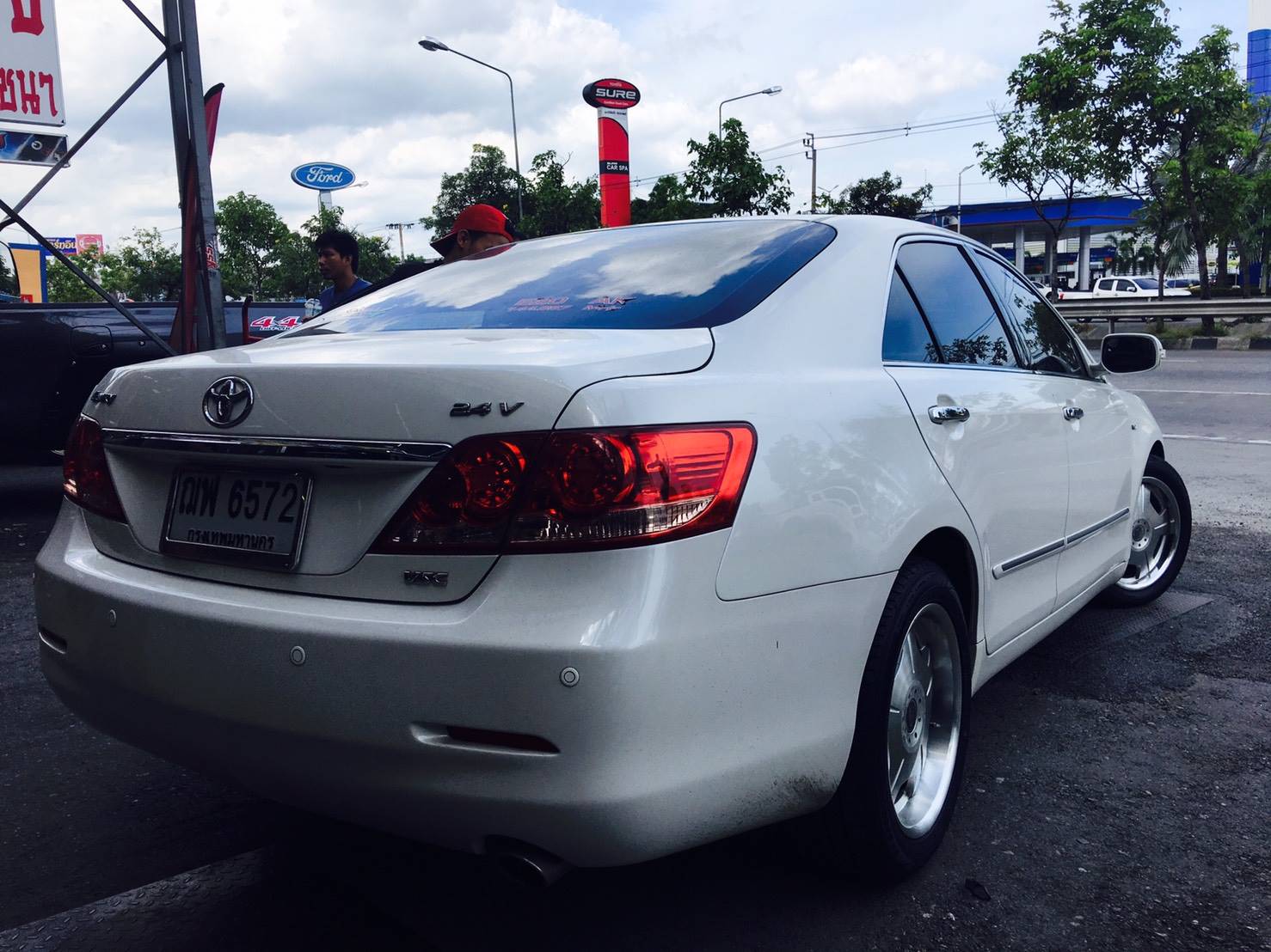 DUNLOP LM704 215/55-17 ซื้อ2 แถมฟรีอีก2