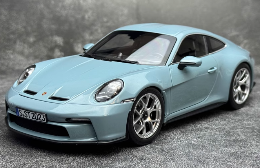 ขาย พรีออเดอร์ โมเดลรถเหล็ก โมเดลรถยนต์ Norev Porsche 911 S/T 2023 1:18 มี โปรโมชั่น